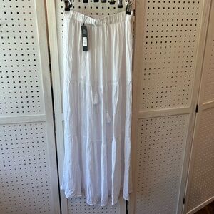 NWT Fashion Nova Summer Feels White Maxi Skirt – XS